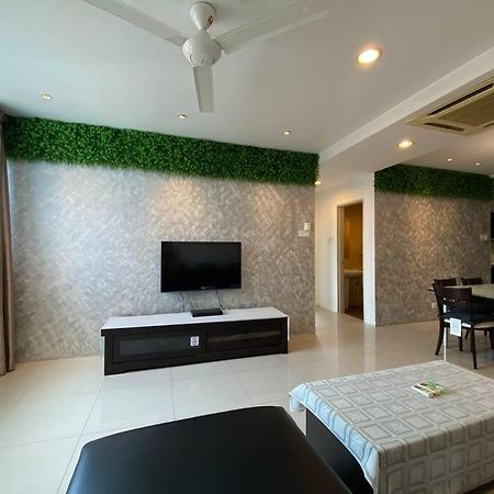 Spacious 3R,2R,Studio 5Min Walk To Time Square,Lalaport, Pool,Gym,Wifi Apartman Kuala Lumpur Kültér fotó