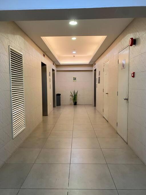 Spacious 3R,2R,Studio 5Min Walk To Time Square,Lalaport, Pool,Gym,Wifi Apartman Kuala Lumpur Kültér fotó