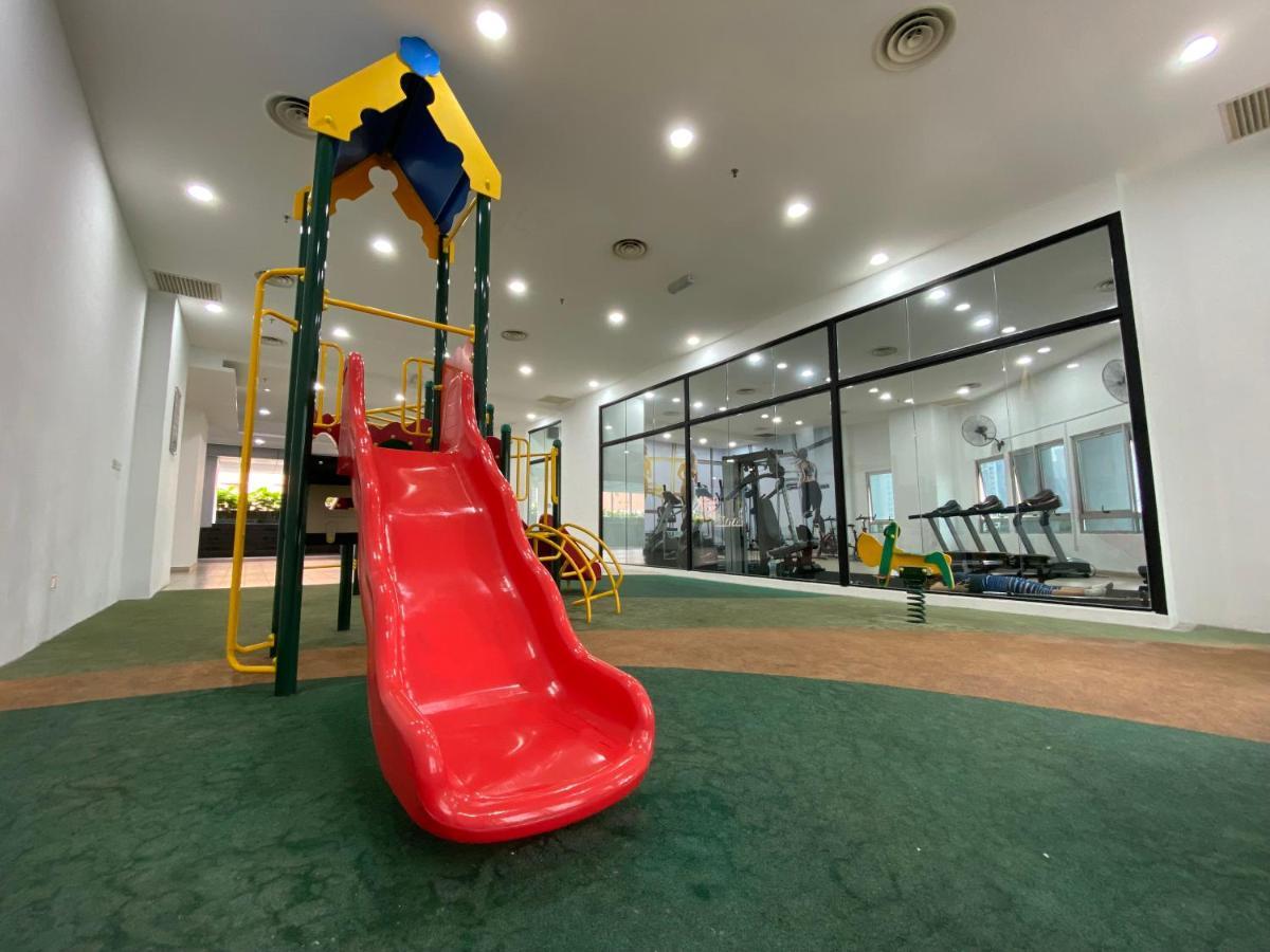 Spacious 3R,2R,Studio 5Min Walk To Time Square,Lalaport, Pool,Gym,Wifi Apartman Kuala Lumpur Kültér fotó