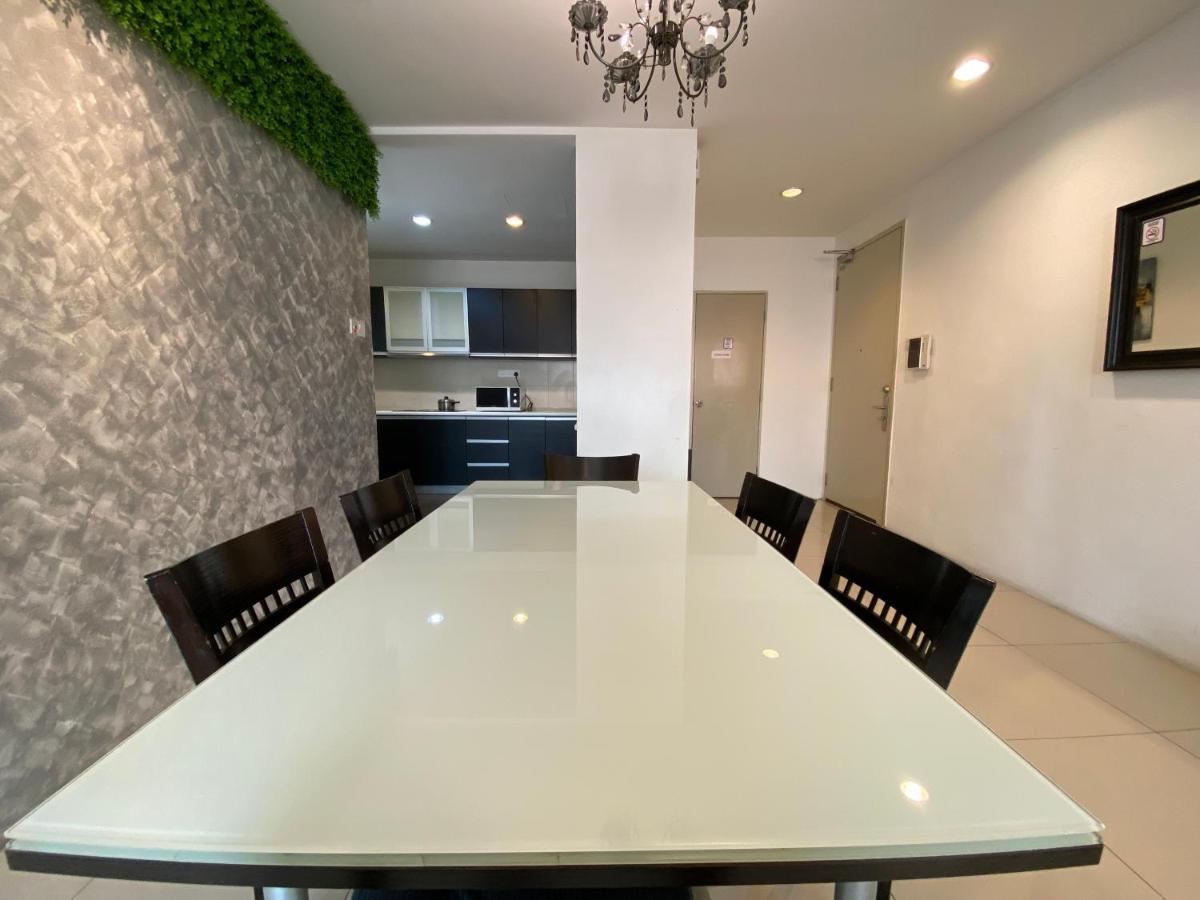 Spacious 3R,2R,Studio 5Min Walk To Time Square,Lalaport, Pool,Gym,Wifi Apartman Kuala Lumpur Kültér fotó